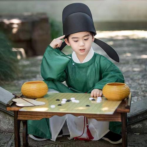 霓裳羽衣与梨园风华 从唐朝演出服图片看唐代戏剧服饰的华彩